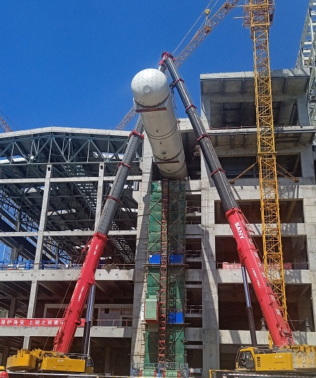 陽泉熱電項目#1、#2機組除氧器 順利完成吊裝